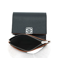 将图像加载到图库查看器中，LOEWE Anagram Vertical Wallet Small Tri-fold Wallet Black/BrownC821S33X01 Leather
