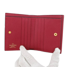 将图像加载到图库查看器中，Valentino Garavani V-Sling Bi-fold Wallet PinkTW2P0S92RQR Leather
