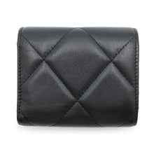 将图像加载到图库查看器中，CHANEL 19 Flap Tri-fold Compact Wallet BlackAP1064 Lambskin
