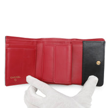 将图像加载到图库查看器中，CHANEL 19 Flap Tri-fold Compact Wallet BlackAP1064 Lambskin
