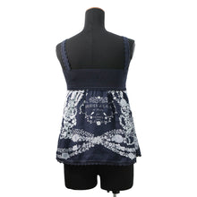 Load image into Gallery viewer, HERMES Sleeveless twill knit sweater with &quot;Bride de Gala en Fleur&quot; print Size 36 Navy Silk100%
