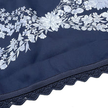 Load image into Gallery viewer, HERMES Sleeveless twill knit sweater with &quot;Bride de Gala en Fleur&quot; print Size 36 Navy Silk100%
