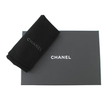 将图像加载到图库查看器中，CHANEL Matelasse Classic Chain Wallet BlackAP0250 Caviar Leather
