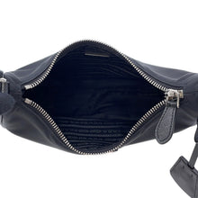 将图像加载到图库查看器中，PRADA Re-Edition 2005 Re-Nylon Shoulder Bag Black1BH204 Nylon
