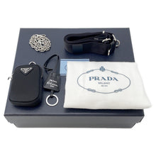 将图像加载到图库查看器中，PRADA Re-Edition 2005 Re-Nylon Shoulder Bag Black1BH204 Nylon
