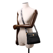 将图像加载到图库查看器中，HERMES ★Herbag Zip Black Toile Military Vache Hunter Leather Size Mini
