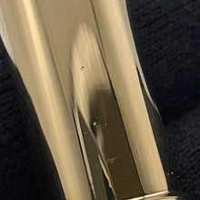 将图像加载到图库查看器中，LOUIS VUITTON Bag Charm・LV Lipstick Red/GoldM03006 Metal
