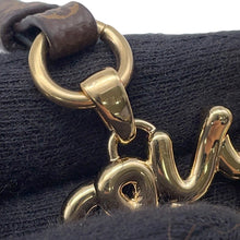 将图像加载到图库查看器中，LOUIS VUITTON Bag Charm・LV Lettering Gold/BrownM03052 Monogram Metal
