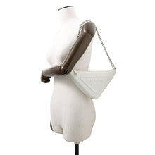 将图像加载到图库查看器中，PRADA Triangle Shoulder White1BC543 Calf Leather
