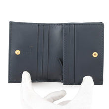 Load image into Gallery viewer, GUCCI Horsebit 1955 Compact Wallet Beige/Navy621887 Straw/Leather
