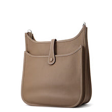 将图像加载到图库查看器中，HERMES Evelyne3 Etoupe Taurillon Clemence Size PM
