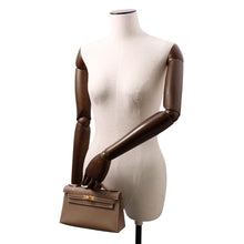 将图像加载到图库查看器中，HERMES PochetteKelly Etoupe Swift Leather
