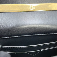 将图像加载到图库查看器中，Valentino Garavani One Studded 2-Way Handbag Black1W0B0L19HHX Leather Size Mini
