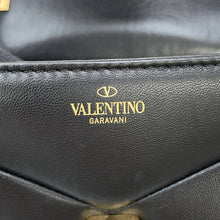 将图像加载到图库查看器中，Valentino Garavani One Studded 2-Way Handbag Black1W0B0L19HHX Leather Size Mini
