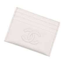 Load image into Gallery viewer, CHANEL CC Logo Card Case 24/25 Year Métiers d&#39;Art Collection WhiteAP4706 Caviar Leather
