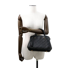 将图像加载到图库查看器中，LOUIS VUITTON Montaigne NoirM41053 Monogram Empreinte Leather Size BB
