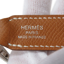 将图像加载到图库查看器中，HERMES attache sois Gold Epsom
