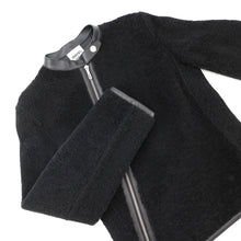 Load image into Gallery viewer, HERMES No-collar boa leather-lined jacket Size 34 Black Leather Boa
