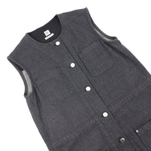 Load image into Gallery viewer, HERMES Denim sleeveless dress with Serie buttons Size 36 Black Denim
