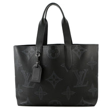 Load image into Gallery viewer, LOUIS VUITTON Cabas Voyage NoirM57290 Monogram Giant Taurillon Shadow Leather Size NV
