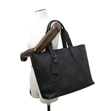 Load image into Gallery viewer, LOUIS VUITTON Cabas Voyage NoirM57290 Monogram Giant Taurillon Shadow Leather Size NV
