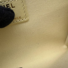 将图像加载到图库查看器中，CHANEL Coin purse Matelasse CC Logo LimeAP3179 Caviar Leather
