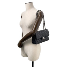 Load image into Gallery viewer, CHANEL Matelasse ChainShoulder Bag BlackA01113 Caviar Leather Size 23
