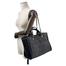 将图像加载到图库查看器中，CHANEL Deauville 2-Way Shopping Bag BlackAS3257 Lambskin Size Small
