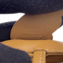 将图像加载到图库查看器中，HERMES Rodeo Pegasus Thor Gold Gold Lambskin Size PM
