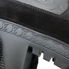 Load image into Gallery viewer, LOUIS VUITTON Laureate Boots Black1AC7W0 Monogram Empreinte Leather Suede Size 38
