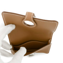 Load image into Gallery viewer, HERMES Dogon Card Case Gold Evercolor

