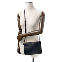 Load image into Gallery viewer, CELINE Trio Shoulder Bag Black192033 Leather Size Small
