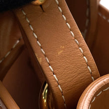 将图像加载到图库查看器中，CELINE Vertical hippopotamus Natural/Tan192082 Canvas Leather Size Small
