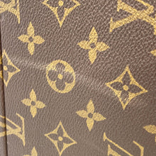 Load image into Gallery viewer, LOUIS VUITTON Bisten BrownM21324 Monogram Size 70
