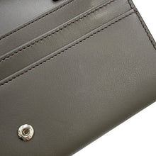 将图像加载到图库查看器中，FENDI Bugs Eye Robot Chain Wallet Gray8M0365 Leather
