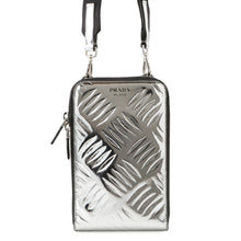 将图像加载到图库查看器中，PRADA Smartphone case Silver2ZT058 BrushedLeather
