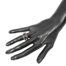 将图像加载到图库查看器中，CHANEL CC Logo Ring Size 51 Black/Champagne Gold Metal
