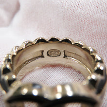 将图像加载到图库查看器中，CHANEL CC Logo Ring Size 51 Black/Champagne Gold Metal
