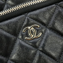 将图像加载到图库查看器中，CHANEL ChainShoulder Bag BlackAP4349 Shiny Crumpled Lambskin
