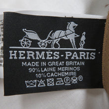 将图像加载到图库查看器中，HERMES Avalon Cushion Ecru / Camel Wool 90% Cashmere10% Size GM
