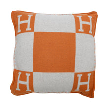 Load image into Gallery viewer, HERMES Avalon Cushion Ecru / Potiron Orange Wool 90% Cashmere10% Size GM
