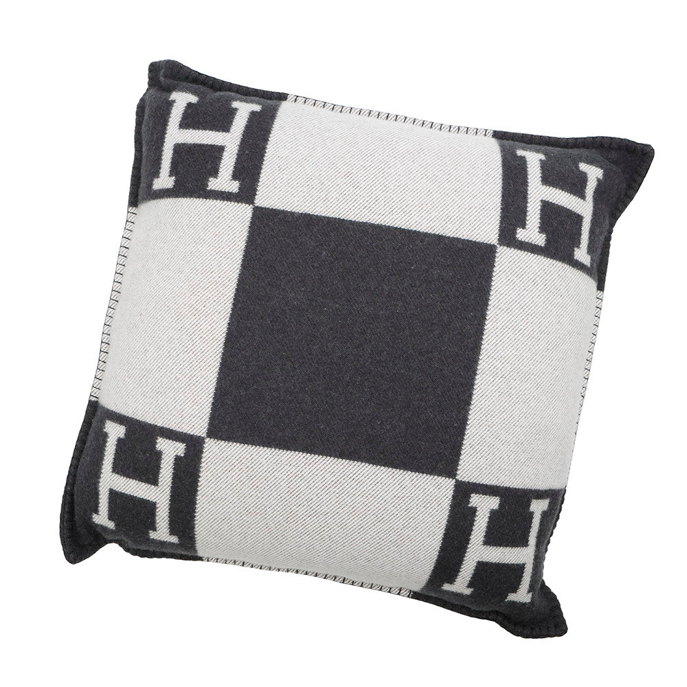 HERMES ★Avalon Cushion Ecru / Gris Fonce Wool 90% Cashmere10% Size GM
