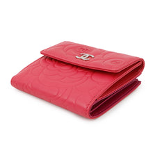 将图像加载到图库查看器中，CHANEL Camellia W Hook Wallet Wallet Pink/PurpleA47422 Lambskin
