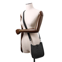 Load image into Gallery viewer, HERMES Evelyne Amazon Long Black Taurillon Clemence Size TPM
