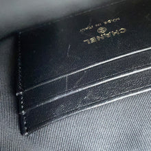 将图像加载到图库查看器中，CHANEL Matelasse ChainClutch Bag Black/WhiteAP4516 Lambskin
