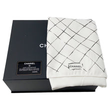 Load image into Gallery viewer, CHANEL Jumbo Matelasse Double Flap Shoulder Bag BlackA58600 Caviar Leather Size 30
