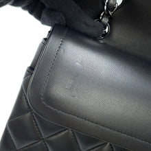 Load image into Gallery viewer, CHANEL Matelasse W Flap ChainShoulder Bag BlackA01112 Lambskin Size 25
