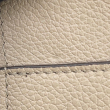 将图像加载到图库查看器中，LOUIS VUITTON Portefeuille Zoe TourterelleM69800 Monogram Empreinte Leather
