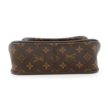 将图像加载到图库查看器中，LOUIS VUITTON Passy RedM45592 Monogram
