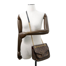 将图像加载到图库查看器中，LOUIS VUITTON Passy RedM45592 Monogram
